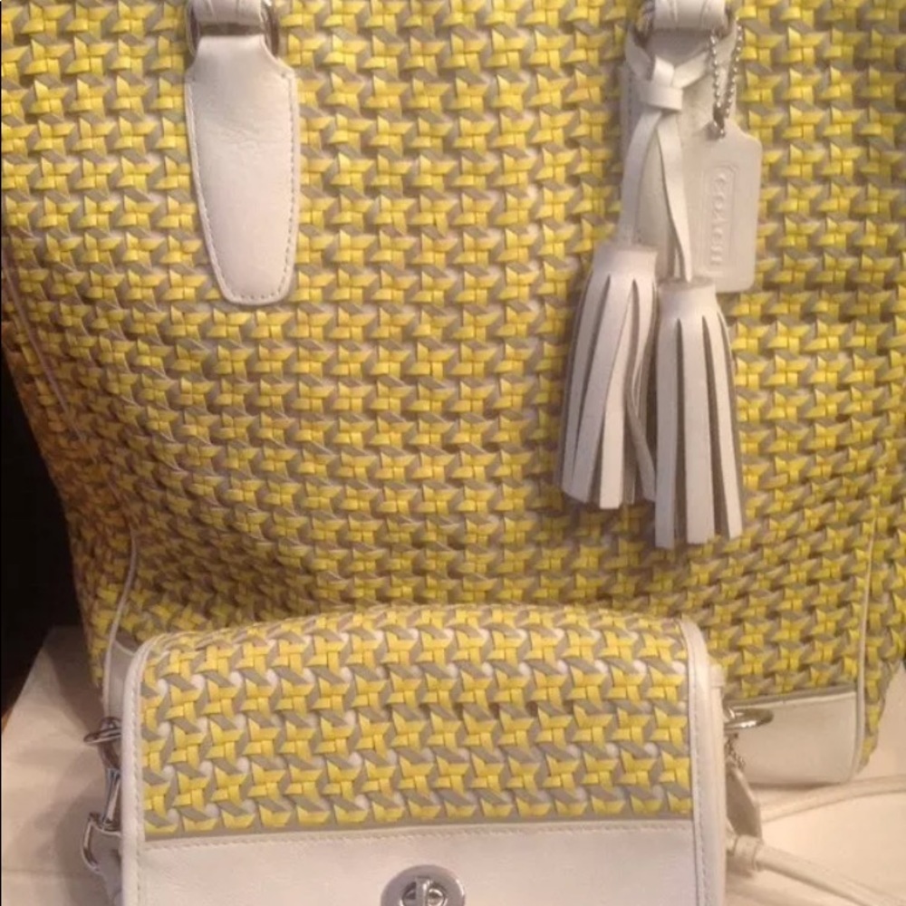 Coach Woven Legacy Tanner tote+crossbody Tassels - Picture 2 of 8